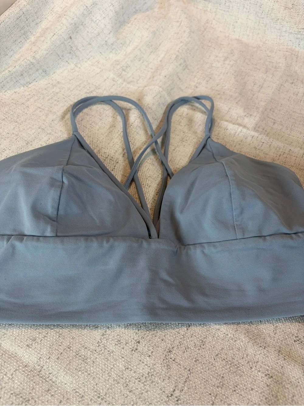 Pushing Limits Lululemon Strappy Sports Bra in Dusty Blue Size 12 EUC